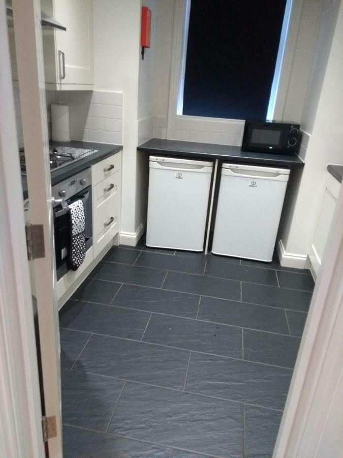 Clifton Apartment Luton  Exterior photo