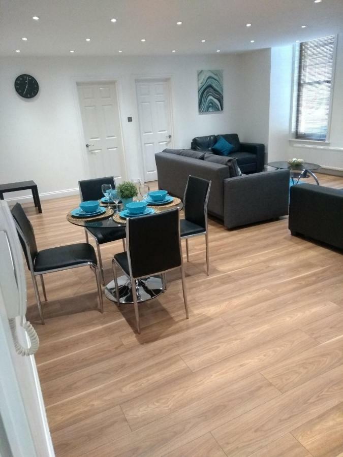 Clifton Apartment Luton  Exterior photo